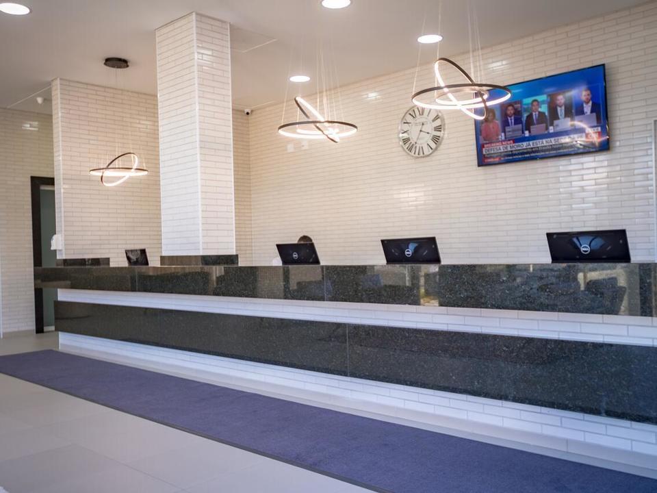 Hotel Confiance Barigui Куритиба Екстериор снимка