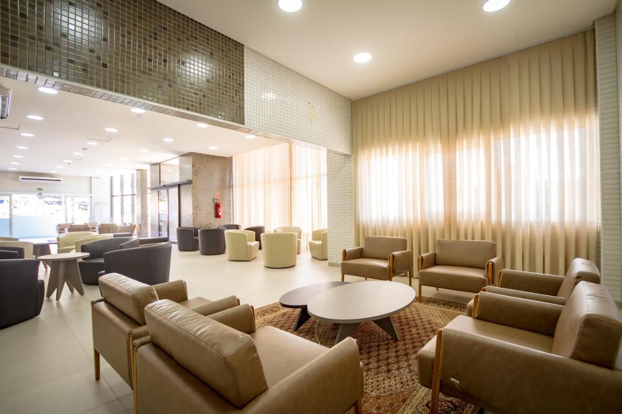 Hotel Confiance Barigui Куритиба Екстериор снимка