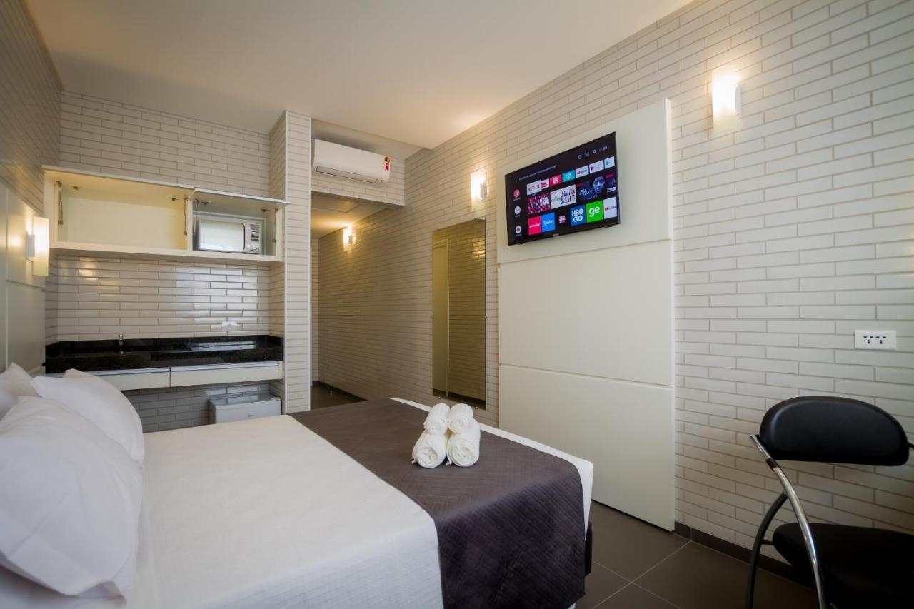 Hotel Confiance Barigui Куритиба Екстериор снимка